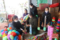 Người phụ nữ vượt khó thoát nghèo
