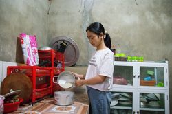 Mồ côi, tội lắm ai ơi…!