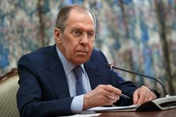 Ngoại trưởng Nga: Moscow sẽ tiến hành động thái quân sự tại Ukraine đến cùng