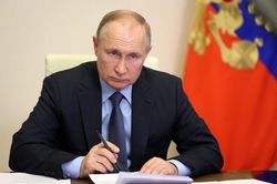 Ông Putin kêu gọi quốc tế dừng cấm vận Nga