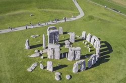 Cực choáng lời giải bí ẩn ngàn năm ở bãi đá cổ Stonehenge