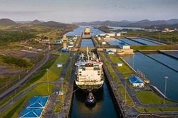 Kênh đào Panama từ chối đóng cửa đối với tàu Nga