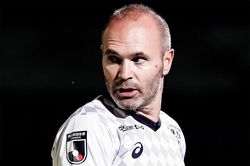 Iniesta giúp đội nhà có điểm ở J1 League