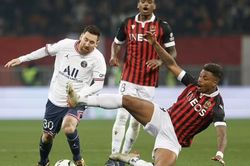 Mbappe vắng mặt, Messi... vô hại, PSG thua trận