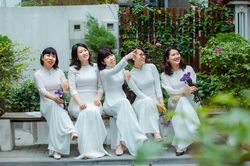 8/3: Phụ nữ hãy tặng món quà 'bao dung' cho chính mình