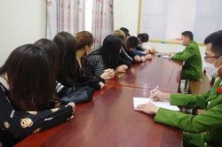 11 nam nữ thuê nhà hàng 'mở tiệc' ma túy giữa thời điểm dịch
