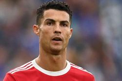 Ronaldo bị tố thiếu tôn trọng đồng đội