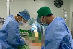Thanh niên 24 tuổi ở Cần Thơ bị đầu đạn xuyên 'của quý'