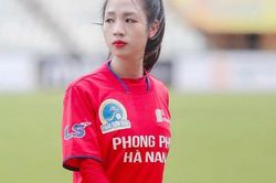 Nữ tuyển thủ xinh như hotgirl