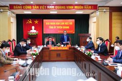 Đoàn công tác Báo Nhân Dân thăm và làm việc tại Tuyên Quang