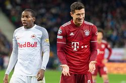Bayern Munich 7-1 Salzburg: Đi dạo ở Allianz Arena