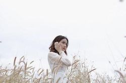 Nữ sinh 2K2 gây sốt với những chia sẻ 'xịn xò' về việc học và làm trên TikTok