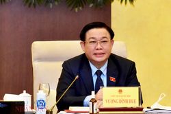 Chủ tịch Quốc hội Vương Đình Huệ và Đoàn giám sát về công tác quy hoạch làm việc với Thành phố Hà Nội