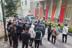 Cận cảnh hơn 40 thanh, thiếu niên 'đầu trần' đi xe không biển bị Cảnh sát 141 hóa trang phát hiện, xử lý