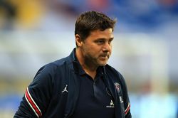 Huấn luyện viên Pochettino sắp mất việc tại PSG, Man Utd mừng thầm?