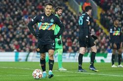 Inter dừng bước ở Champions League bởi Sanchez quá vô trách nhiệm