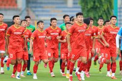 U23 Việt Nam triệu tập 32 cầu thủ, ông Park tạm không dẫn dắt