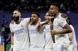 Kết quả Champions League: Benzema lập hattrick, Real Madrid ngược dòng hạ PSG