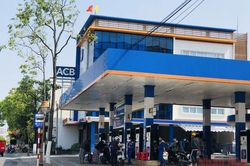 Xử phạt nghiêm các cửa hàng xăng dầu đóng cửa 'găm hàng'