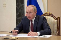 Ông Putin cáo buộc Ukraine vi phạm luật nhân đạo quốc tế