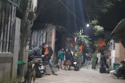 Nghi án vợ dùng dao sát hại chồng giữa đêm rồi báo tin cho hàng xóm