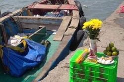 Phát hiện thi thể mất hộp sọ trôi trên biển