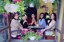 Thu Quỳnh xuất hiện khác lạ hậu Covid-19 bên Lâm - Hoa 'Lối về miền hoa'