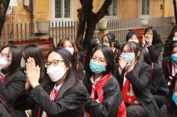 Thi vào lớp 10 THPT công lập: Phụ huynh thở phào