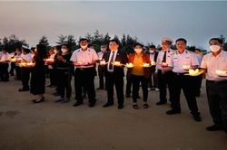 Xúc động tưởng niệm 64 anh hùng liệt sỹ Gạc Ma