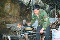 Giữ nghề rèn truyền thống