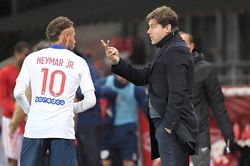 HLV của PSG trách CĐV bất công sau vụ Messi và Neymar bị la ó