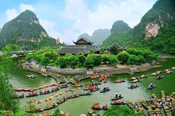 Để du lịch phát triển hài hòa với di sản