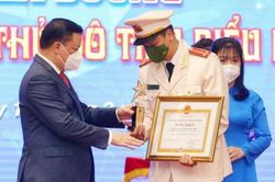 Tuyên dương 10 Gương mặt trẻ Thủ đô tiêu biểu 2021