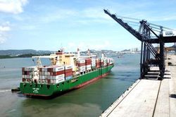 Vụ 36 container hạt điều ở Italia: Tham tán Thương mại Việt Nam đến cảng đề nghị 'dừng giao hàng'