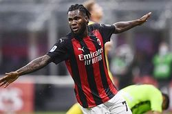 Franck Kessie đã ký hợp đồng với Barca