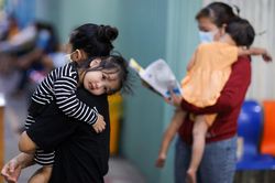 Trẻ đã mắc Covid-19 có cần tiêm vaccine?