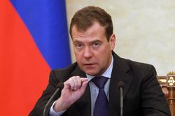 Ông Medvedev cảnh báo phương Tây