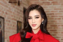 Phải mượn váy của đối thủ để mặc mà Hoa hậu Đỗ Thị Hà vẫn lộng lẫy như 'nữ thần'