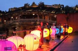 Lần đầu tiên tổ chức Ngày hội Khinh khí cầu ở Hội An