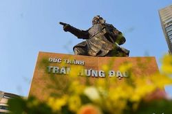 Tượng đài Trần Hưng Đạo 'thay áo mới' sẵn sàng đón du khách tham quan