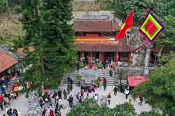 Lễ Dâng hương Quốc Mẫu Tây Thiên