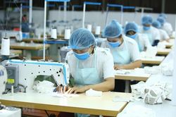 Ban Nữ công và quyền lợi cho lao động nữ