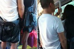 TP.HCM: Nhiều sinh viên nữ nói bị sàm sỡ trên xe buýt, 'cảm giác rất kinh tởm'