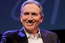 Howard Schultz trở lại Starbucks làm CEO