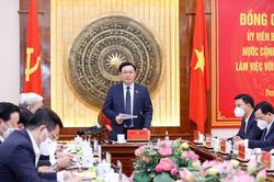 Chủ tịch Quốc hội Vương Đình Huệ làm việc tại tỉnh Thanh Hóa