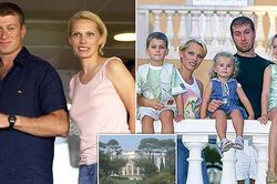 Đường tình trắc trở của tỷ phú Roman Abramovich