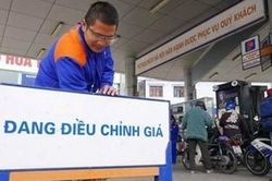 Giá xăng dầu tạm 'hạ nhiệt' sau 3 tháng tăng liên tục