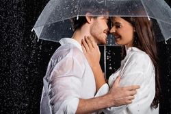 Hoạch định tương lai với bạn trai kém... 15 tuổi