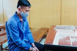Bắt quả tang vợ vào khách sạn, người đàn ông dùng búa 'tẩn' tình địch