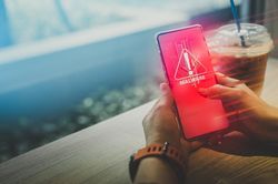 Ứng dụng Android chứa mã độc đánh cắp tài khoản Facebook